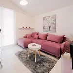 Family-Friendly Apartments With Swimming Pool Ljubac, Zadar - 11922 Ražanac