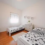 Apartment Family-Friendly Apartments With Swimming Pool Ljubac, Zadar - 11922 *