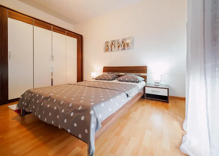 Appartamento Family-friendly With Swimming Pool Ljubac, Zadar - 11922 Ražanac