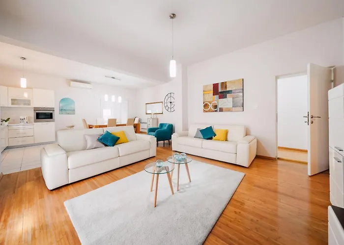 Appartamento Family-friendly With Swimming Pool Ljubac, Zadar - 11922 Ražanac